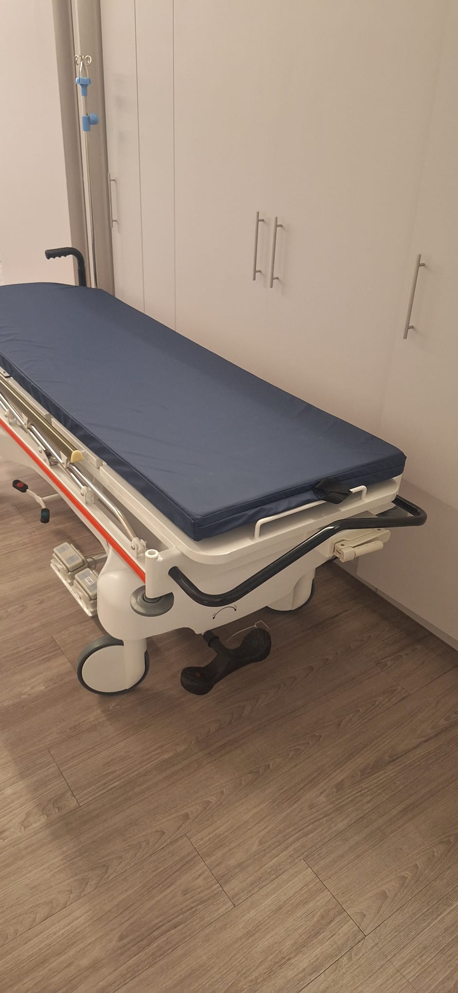 Clinique de Montchoisi — Brancards médicaux
