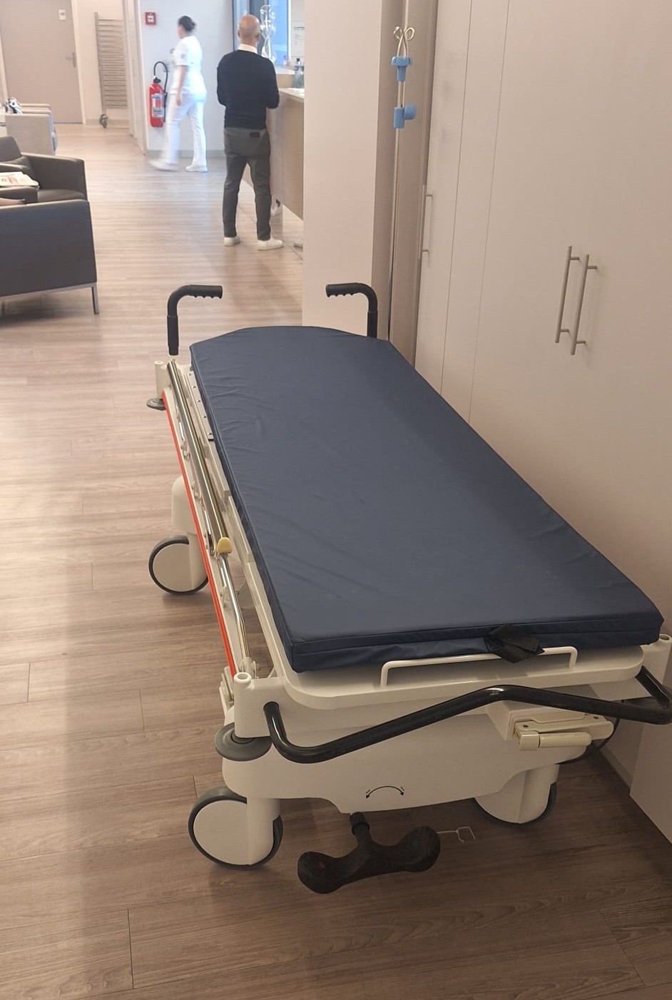 Clinique de Montchoisi — Brancards médicaux