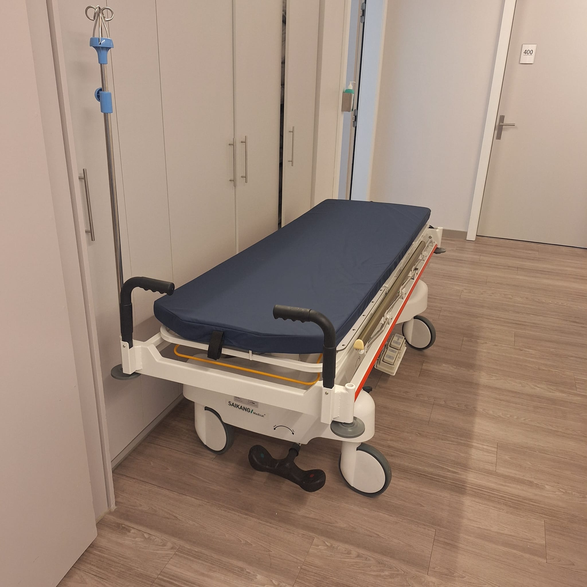 Clinique de Montchoisi — Brancards médicaux