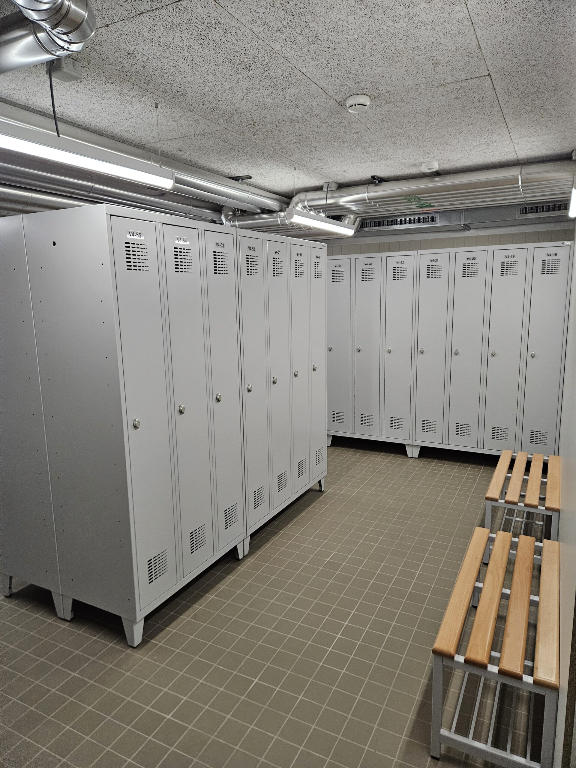 EMS Fribourg — Vestiaires professionnels