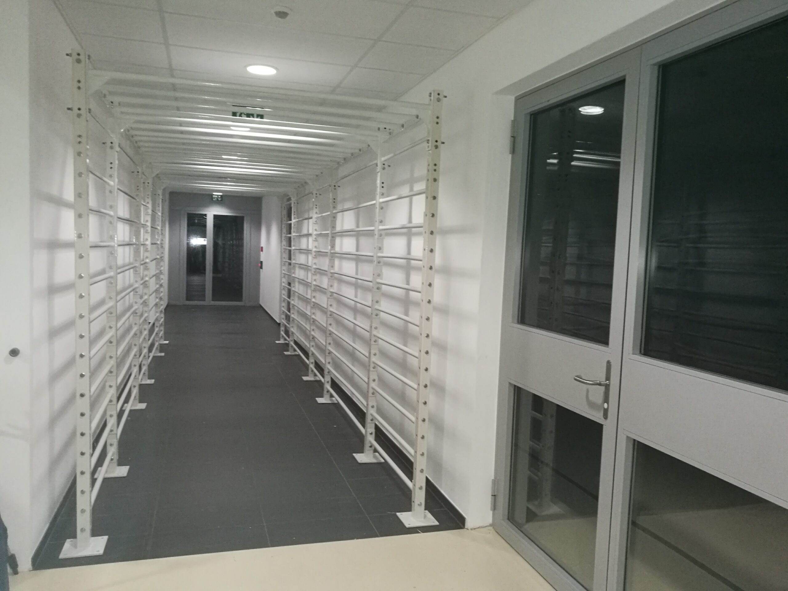 UNIL Sport — Barres fixes & sols techniques