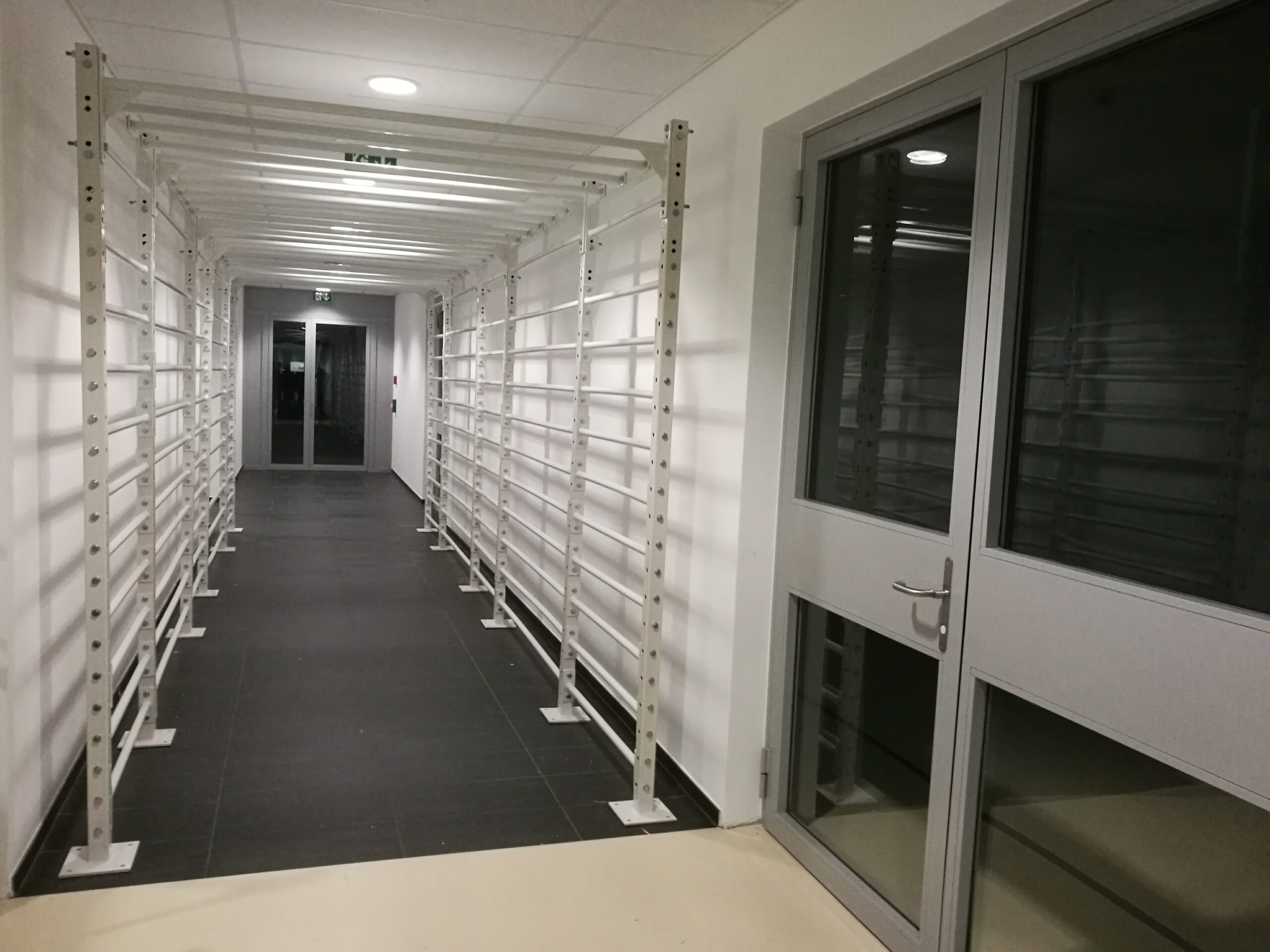 UNIL Sport — Barres fixes & sols techniques